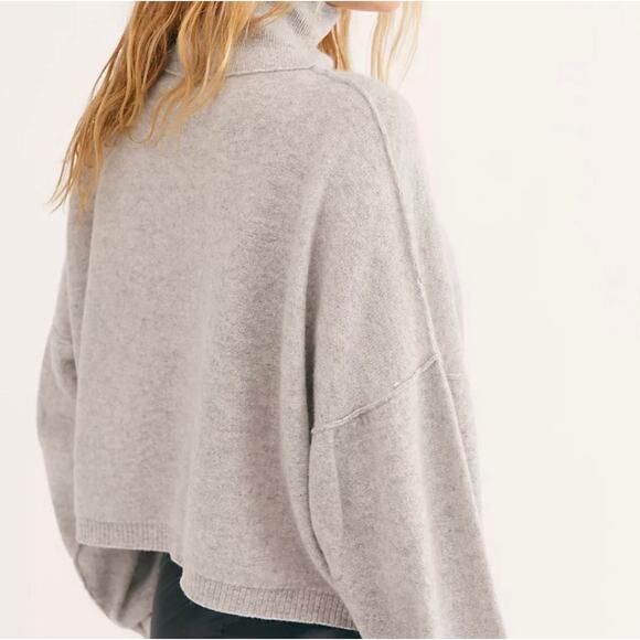 FREE PEOPLE So Low So High Cashmere Sweater Size M Grey Turtleneck Cropped - Picture 4 of 11